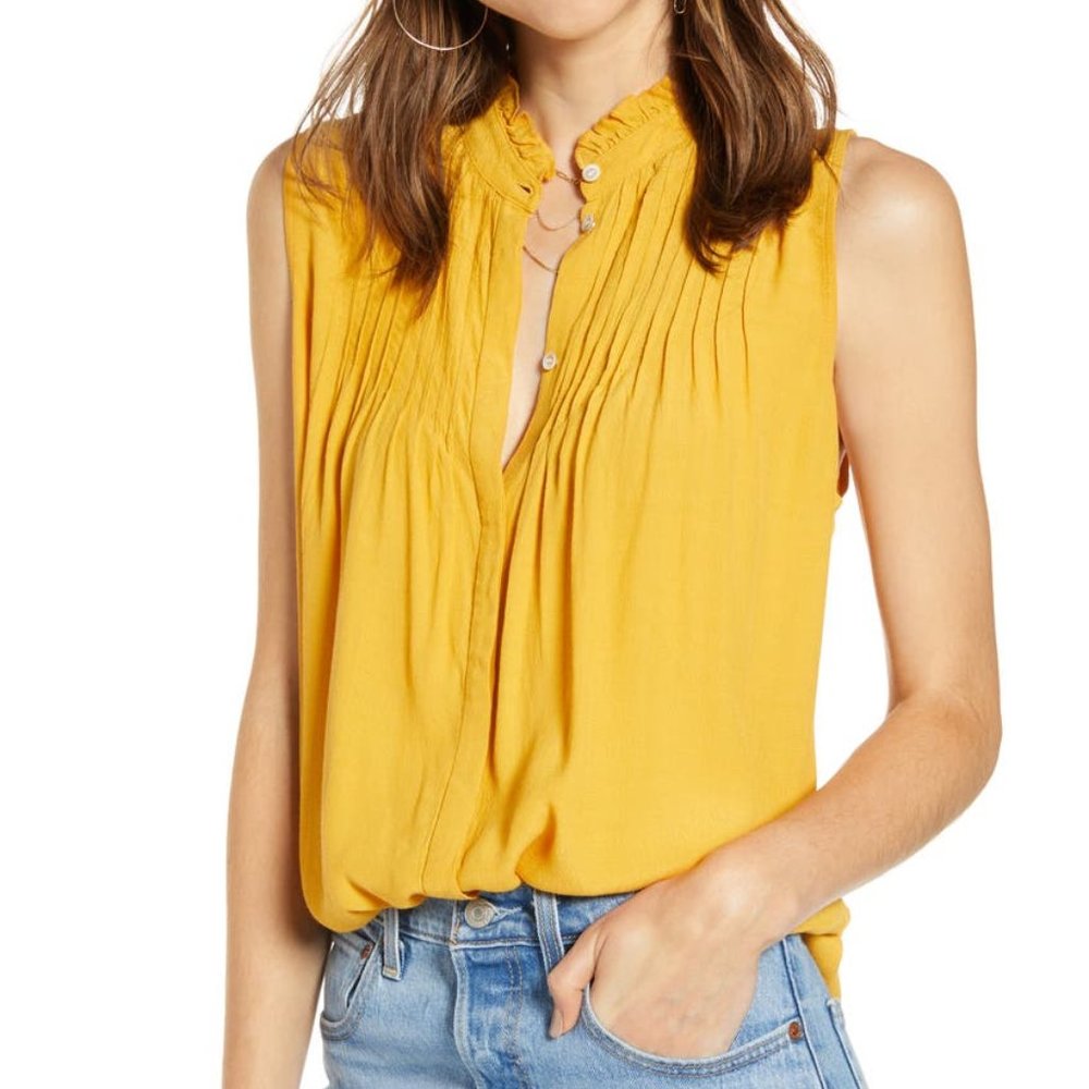 *CLEARANCE* Treasure & Bond Gold Pleated Blouse Top Size Medium New
